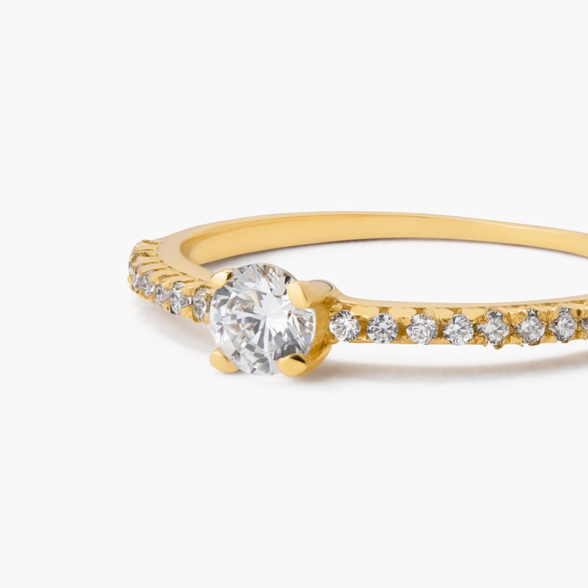 Anillo de oro 18K