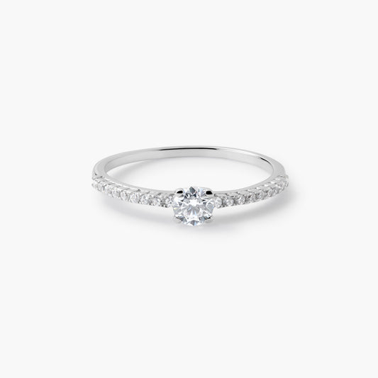 Anillo de oro blanco 18K