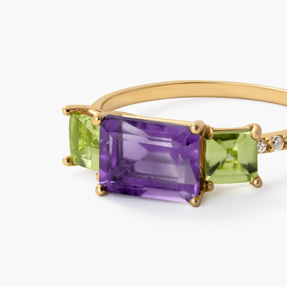 Anillo de oro 18K