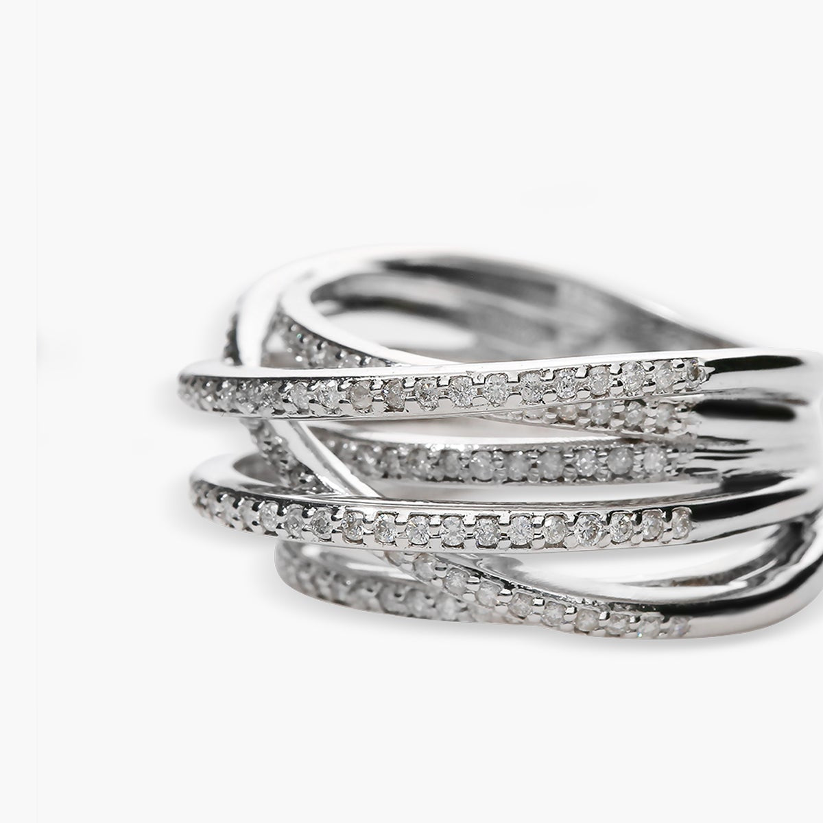 Anillo de oro blanco 18K diamante natural 0.72 ct. STARLACE