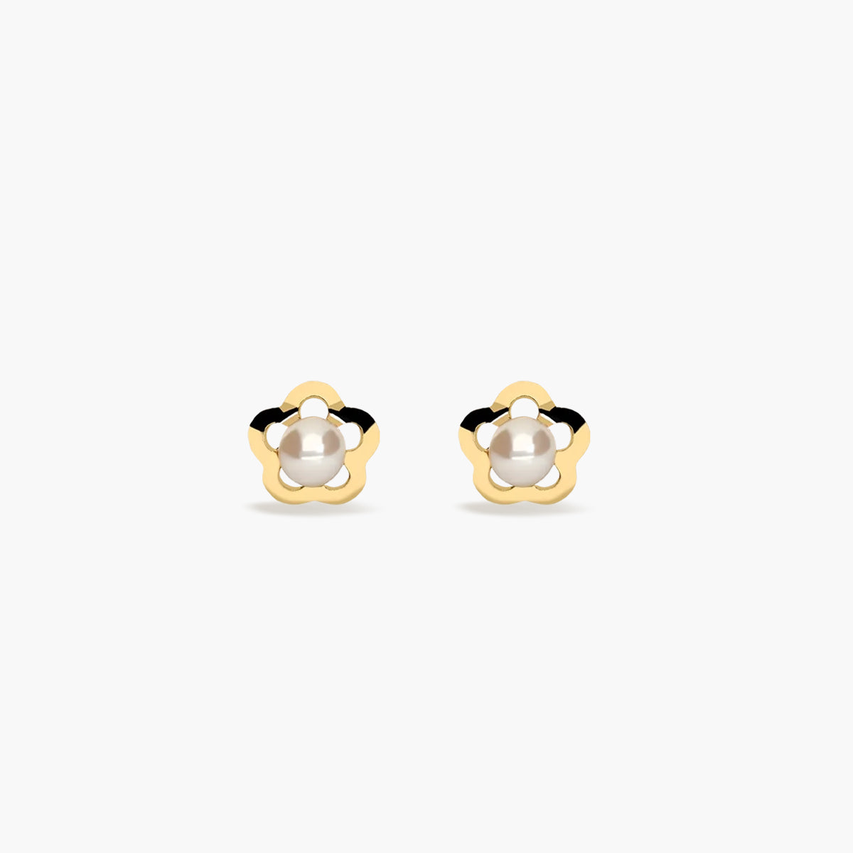 Pendientes estrella de oro 18K con perlas para bebé 5 mm