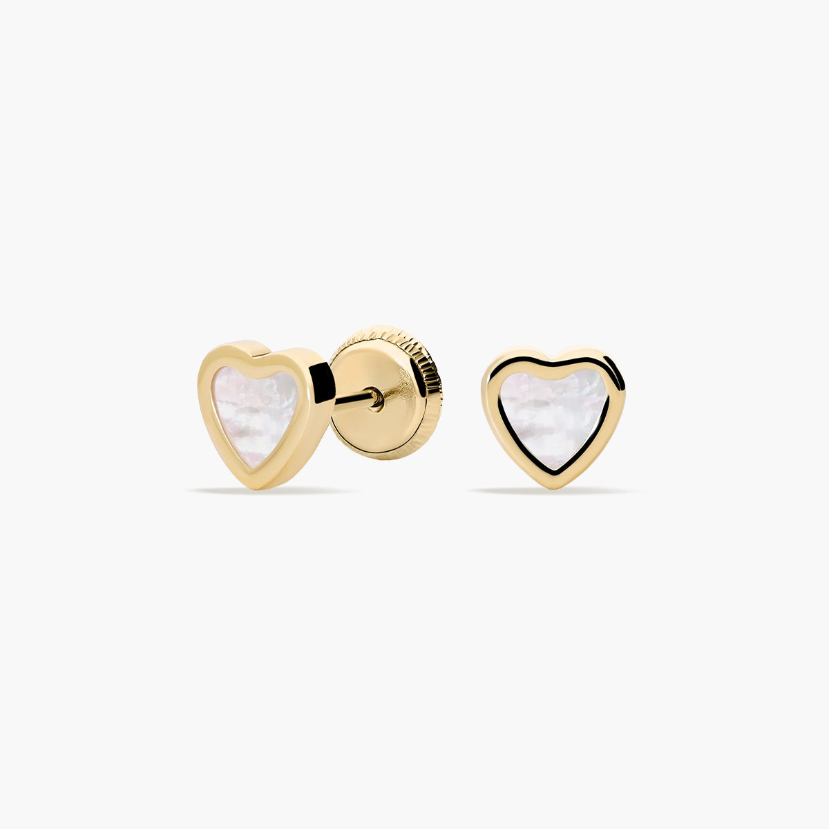 Pendientes corazón de oro 18K nácar 5 mm
