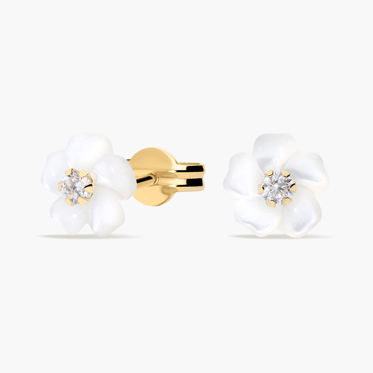 Pendientes flor de oro 18K circonita y nácar 6 mm