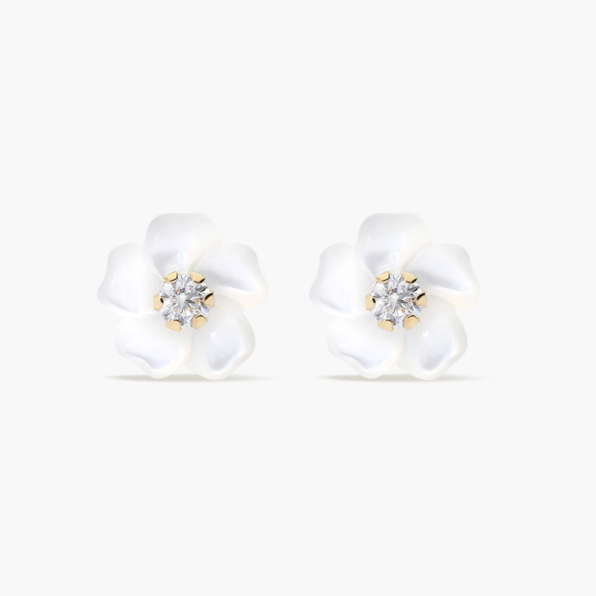 Pendientes flor de oro 18K circonita y nácar 6 mm