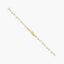 Pulsera esclava infantil de oro 18K con perlas y chapa rectangular con tréboles 17 cm