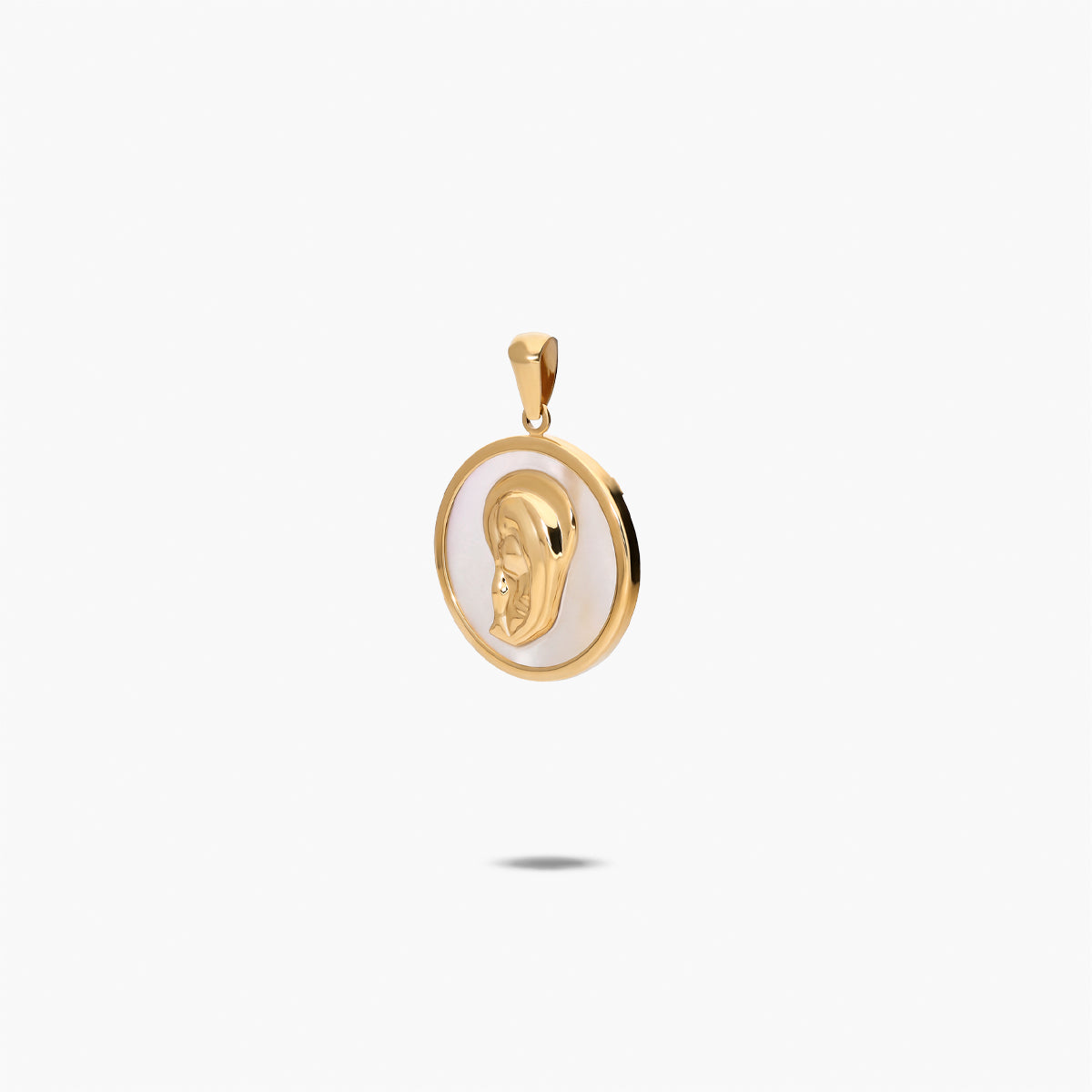 Medalla Virgen niña con velo de oro 18K nácar 16 mm