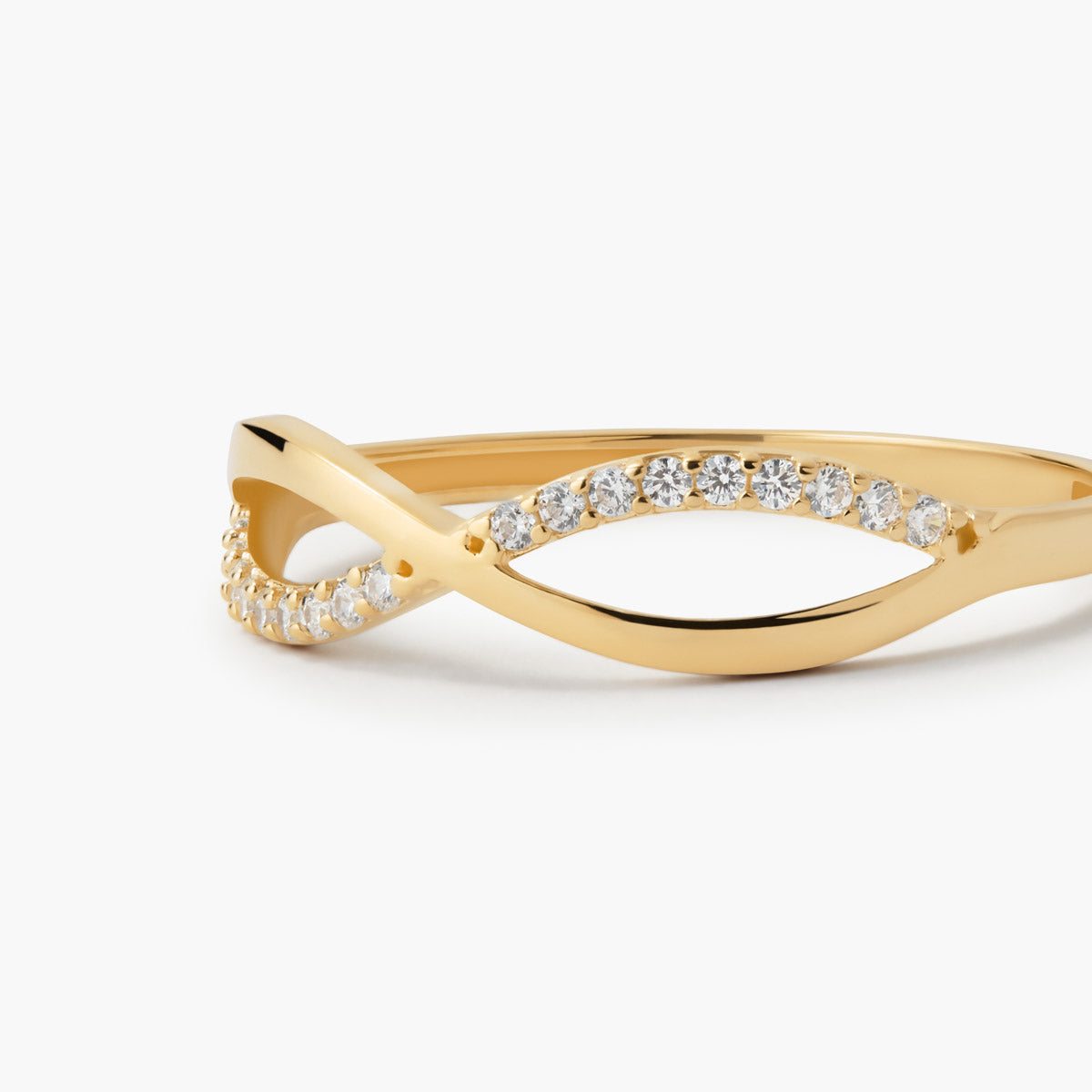 Anillo de oro 18K