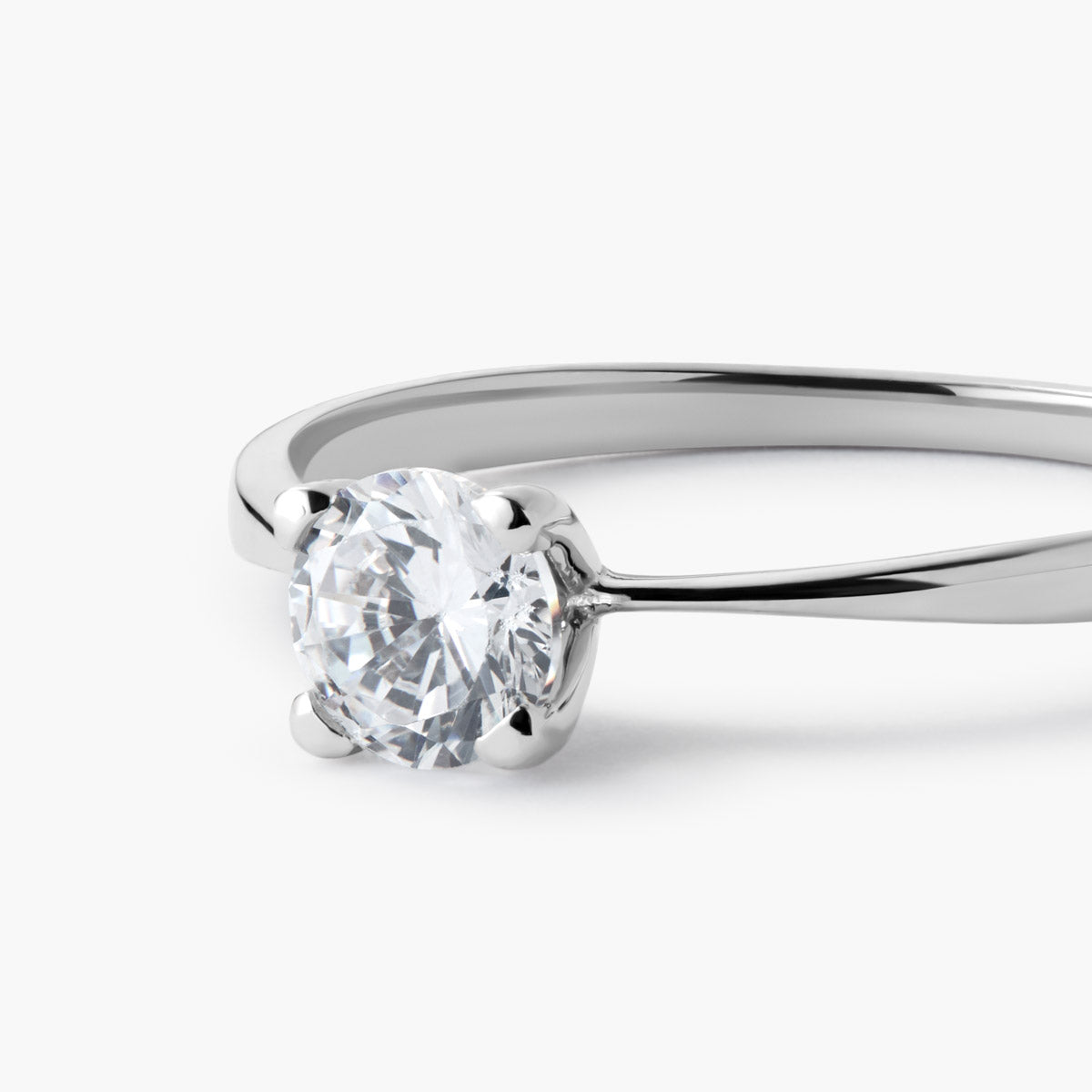 Anillo de oro blanco 18K PLANET