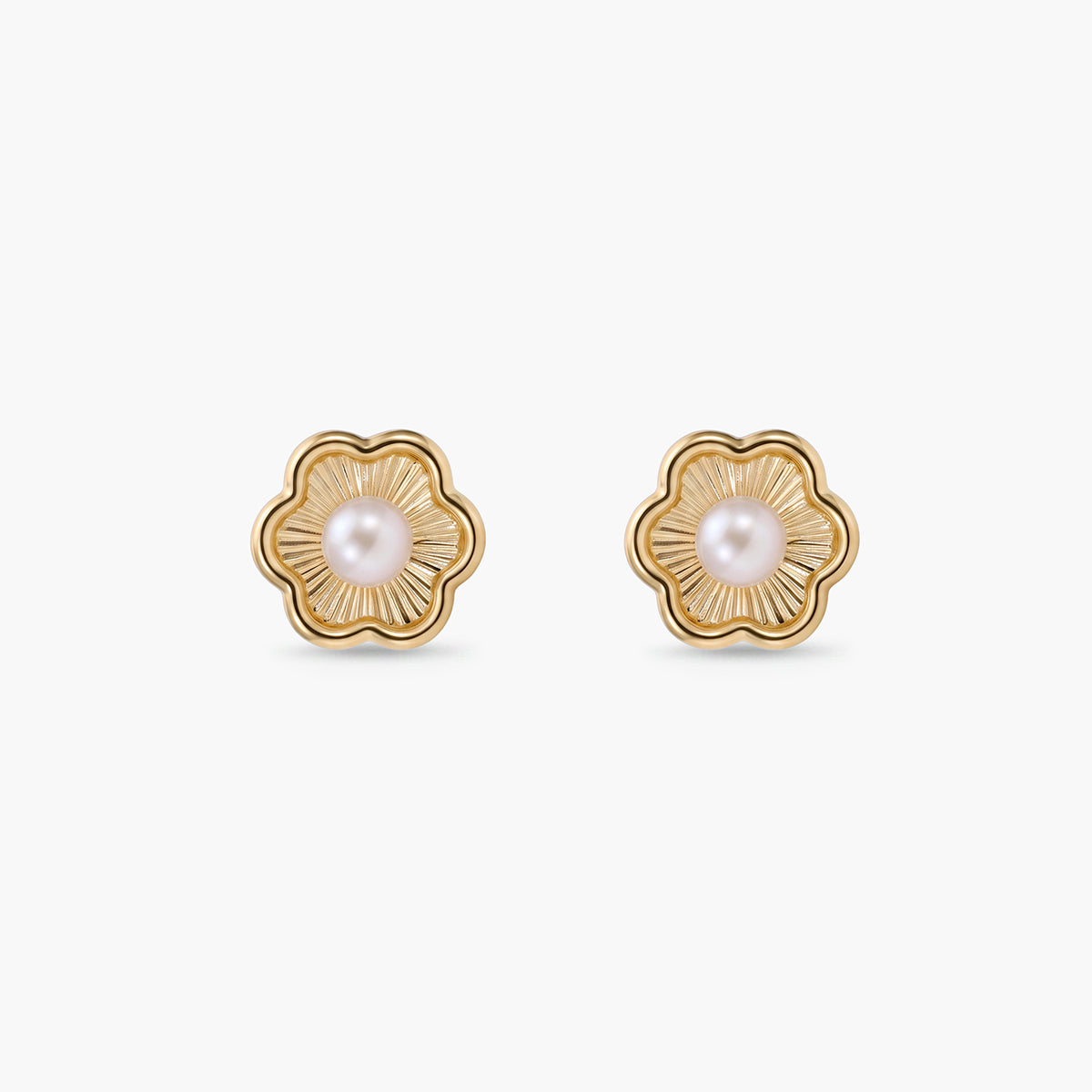 Pendientes flor de oro 18K con perlas 7 mm