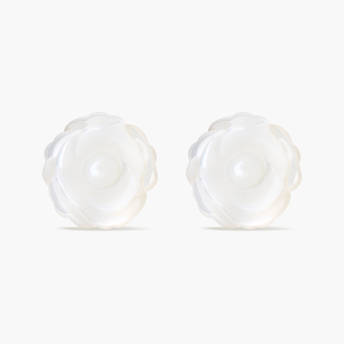 Pendientes flor de oro 18K nácar 10 mm