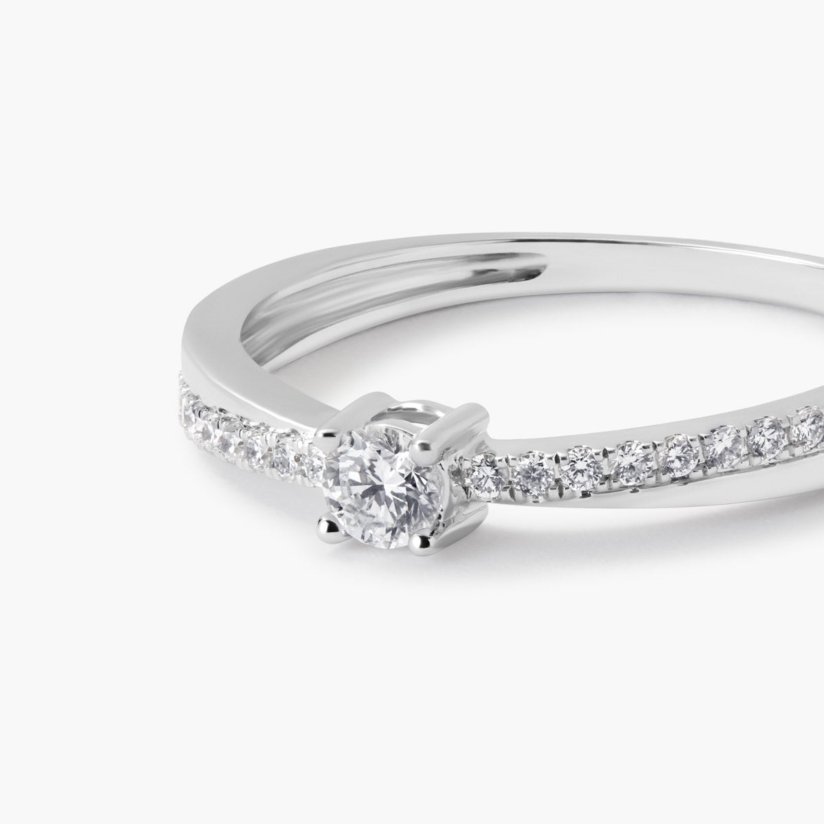 Anillo de oro blanco 18K diamante natural 0.26 ct. COMET