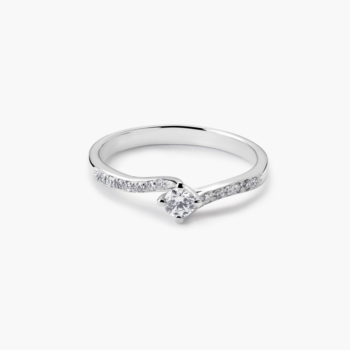 Anillo de oro blanco 18K diamante natural 0.22 ct. SWIRL
