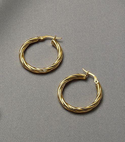 The most flattering hoop earrings for your face and style